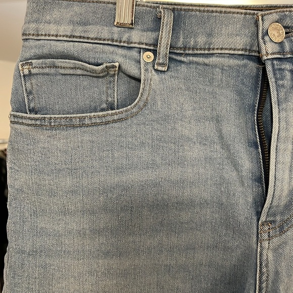 Express acid washed shorts - Picture 2 of 4